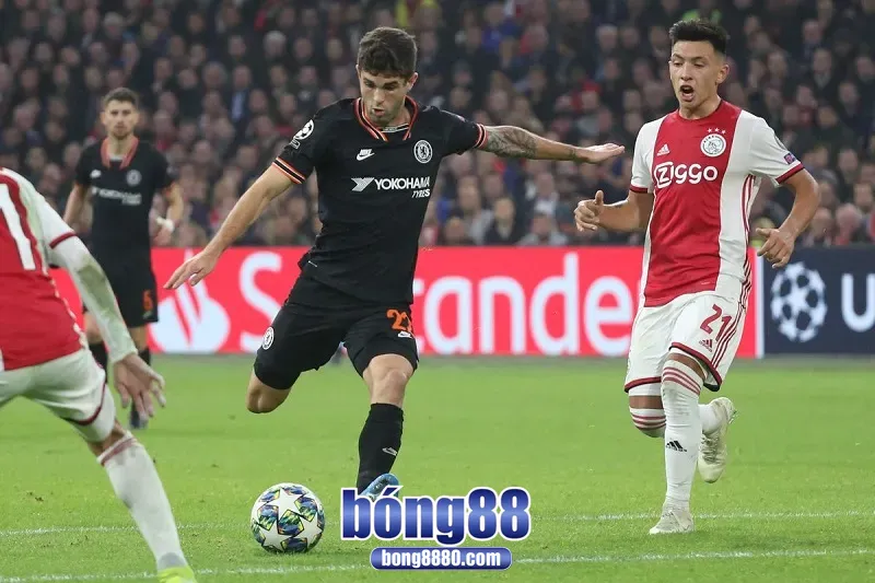 Đội tuyển Chelsea được đánh giá cao hơn về phong độ